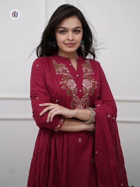 KF 3102 Kalaai Rayon Slub Surat Kurti With Bottom Dupatta Wholesale Market